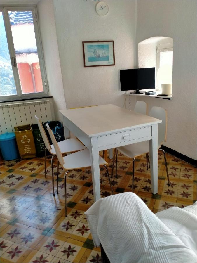 Trilocale In Dimora Tipica Apartment Montale  Exterior photo